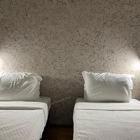 Areosa Hotel *